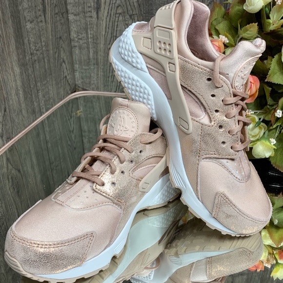 WMNS NIKE AIR HUARACHE RUN Particle Beige/Particul - Picture 6 of 8
